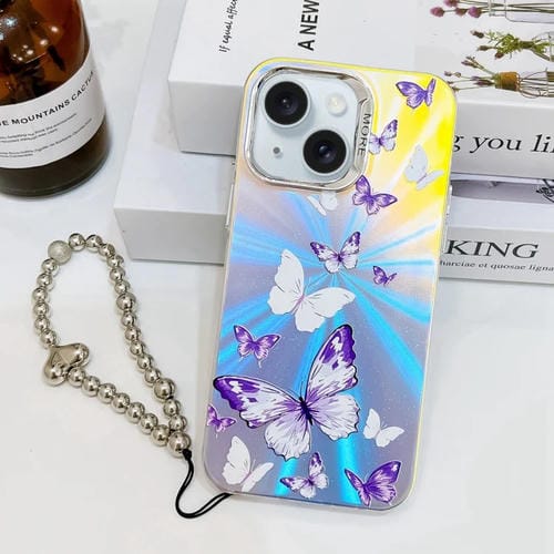 Estuche para iPhone 15 con Mariposa Láser y Galvanoplastia con Correa para Muñeca (Mariposas Moradas Blancas) - MOVILSTORE
