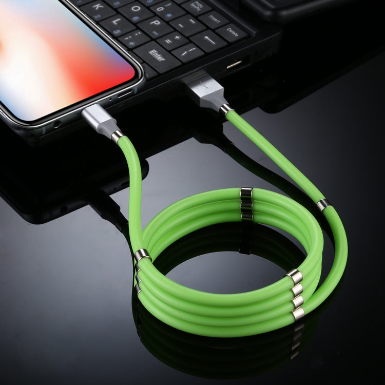 Longueur du câble de données d'attraction magnétique lumineuse USB vers 8 broches : 1 m (vert)