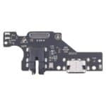 Tarjeta de carga USB para móvil en placa de circuito electrónico.